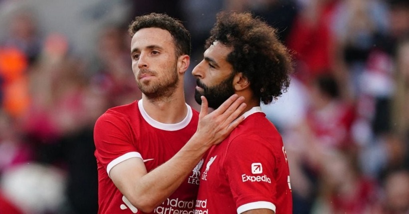 Liverpool : Salah rend hommage à Diogo Jota et à son frère Liverpool : Salah rend hommage à Diogo Jota et à son frère