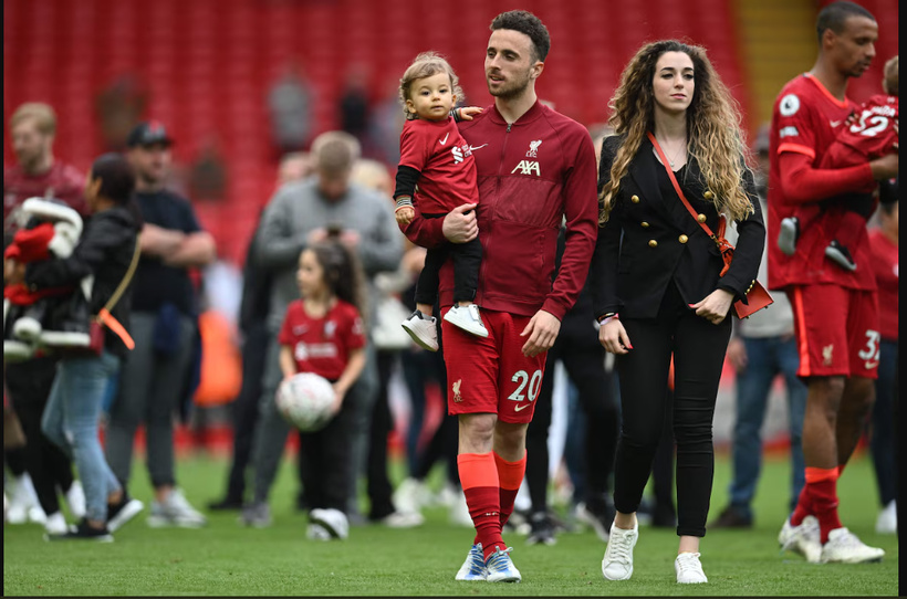 L'incroyable geste de Liverpool envers la famille de Diogo Jota L'incroyable geste de Liverpool envers la famille de Diogo Jota