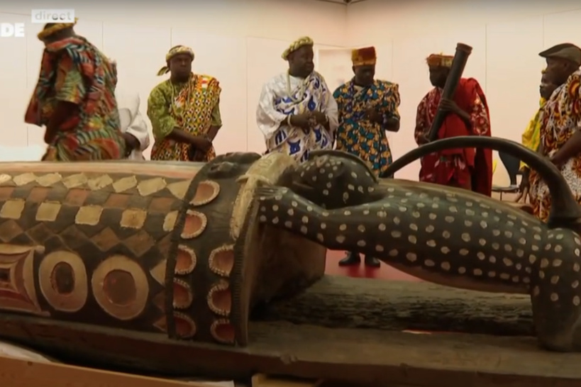 Le Parlement français autorise la restitution du tambour parleur à la Côte d'Ivoire Le Parlement français autorise la restitution du tambour parleur à la Côte d'Ivoire