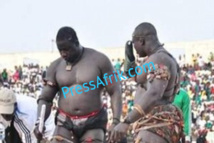 Modou LO vs Gris Bordeaux: le premier face-à-face ce vendredi Modou LO vs Gris Bordeaux: le premier face-à-face ce vendredi