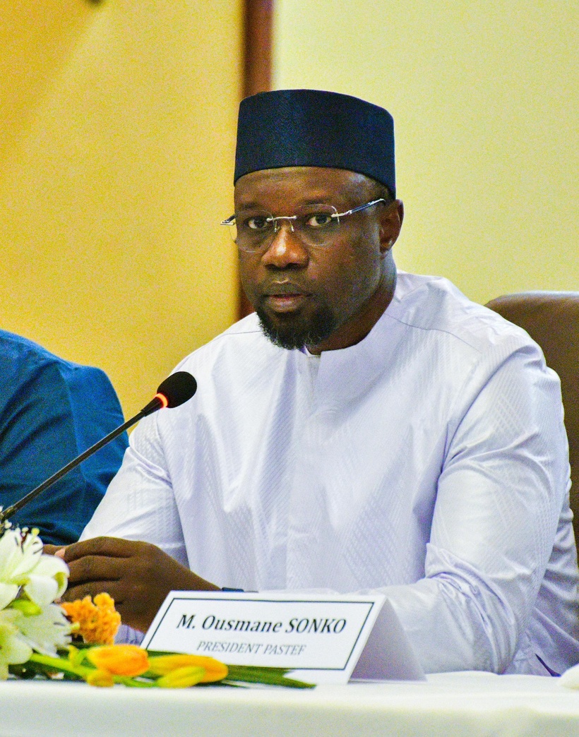 Ousmane Sonko déplore l’émergence de clans et d’ambitions personnelles au sein de Pastef Ousmane Sonko déplore l’émergence de clans et d’ambitions personnelles au sein de Pastef