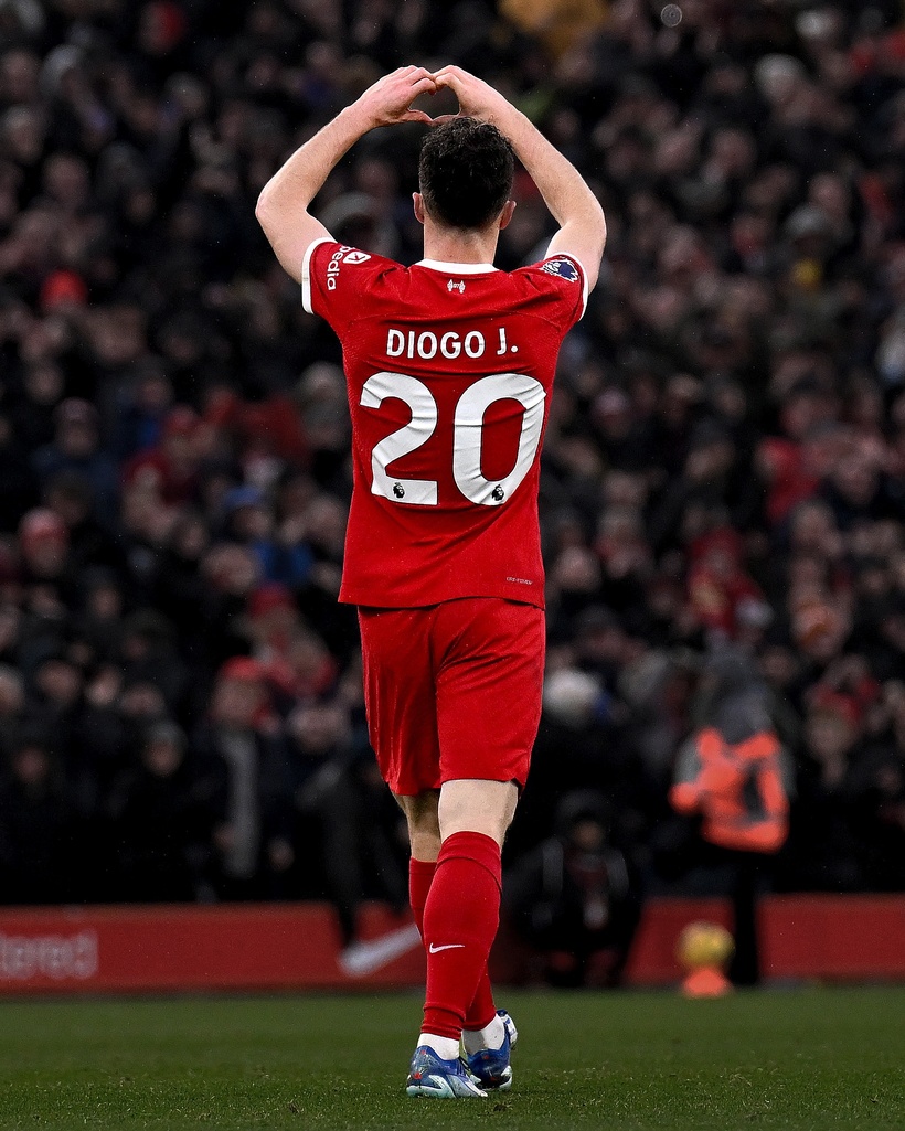 Foot : Liverpool va retirer son numéro 20 en hommage à Diogo Jota Foot : Liverpool va retirer son numéro 20 en hommage à Diogo Jota