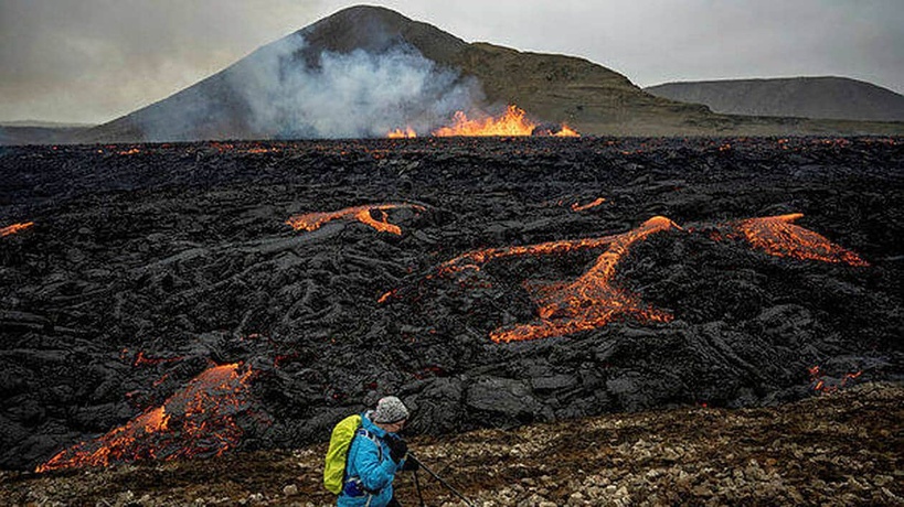 Islande: un volcan entre en éruption pour la neuvième fois depuis fin 2023 Islande: un volcan entre en éruption pour la neuvième fois depuis fin 2023