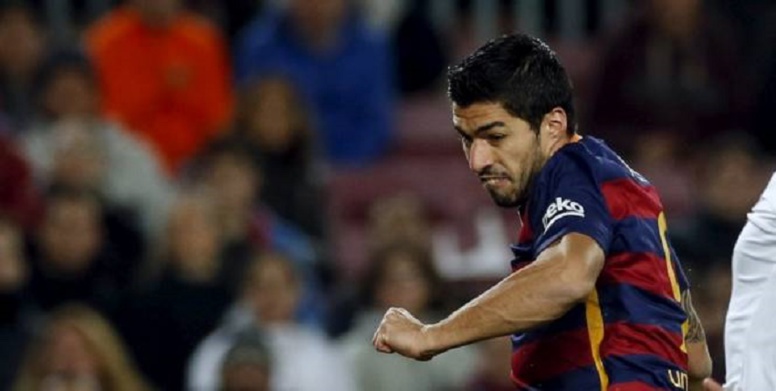 Barça: Luis Suarez a failli rater l'avion pour Londres