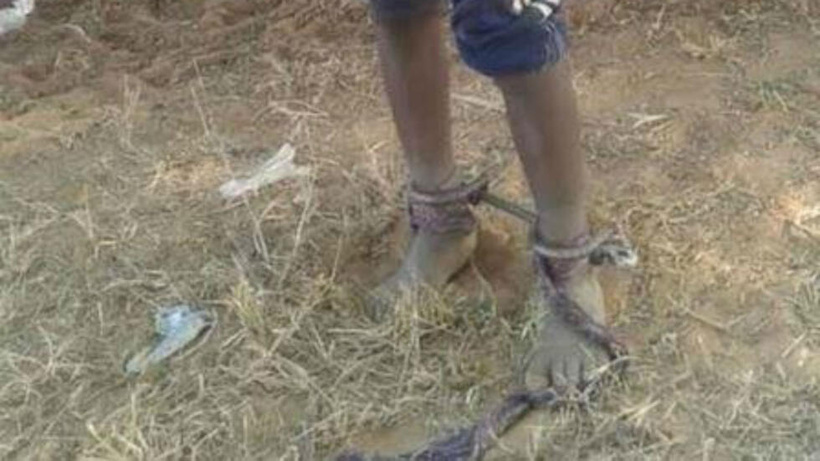 Joal : deux talibés enfermés dans un enclos à moutons depuis la Tabaski et nourris d'aliments pour bétail Joal : deux talibés enfermés dans un enclos à moutons depuis la Tabaski et nourris d'aliments pour bétail