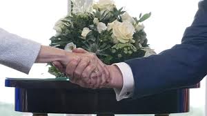 «Un jour sombre», «un fiasco»: en France, l'accord sur les droits de douane États-Unis-UE critiqué