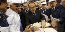 France: Hollande vivement chahuté à l'ouverture du Salon de l'agriculture France: Hollande vivement chahuté à l'ouverture du Salon de l'agriculture