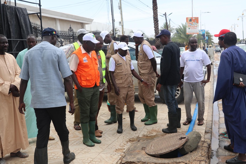 Inondations : une forte délégation gouvernementale à Touba pour secourir les populations Inondations : une forte délégation gouvernementale à Touba pour secourir les populations