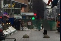 Moscou : une femme arrêtée en pleine rue tenant la tête décapitée d’un enfant Moscou : une femme arrêtée en pleine rue tenant la tête décapitée d’un enfant