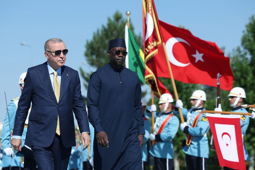 Diplomatie : Recep Tayyip Erdogan salue la visite d’Ousmane Sonko et renforce les liens avec le Sénégal Diplomatie : Recep Tayyip Erdogan salue la visite d’Ousmane Sonko et renforce les liens avec le Sénégal