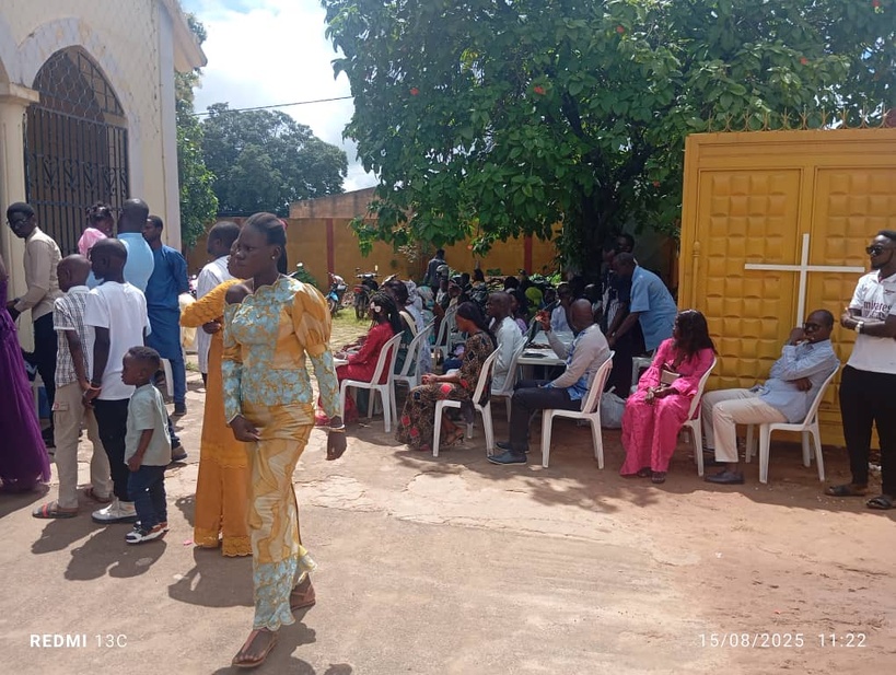 Célébration de l'Assomption à Kolda : l’exiguïté de la paroisse-cathédrale refait surface Célébration de l'Assomption à Kolda : l’exiguïté de la paroisse-cathédrale refait surface