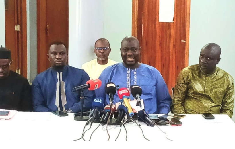 Administration : un collectif d'agents de l'État lance une "semaine rouge" pour réclamer le paiement de l'indemnité de logement Administration : un collectif d'agents de l'État lance une "semaine rouge" pour réclamer le paiement de l'indemnité de logement