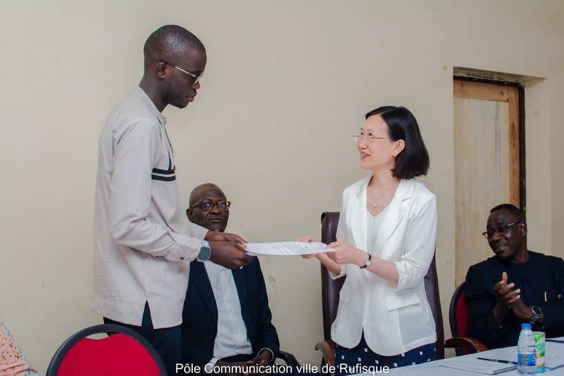 Coopération Sino-sénégalaise : la ville de Rufisque envoie ses premiers boursiers à Zhoushan Coopération Sino-sénégalaise : la ville de Rufisque envoie ses premiers boursiers à Zhoushan