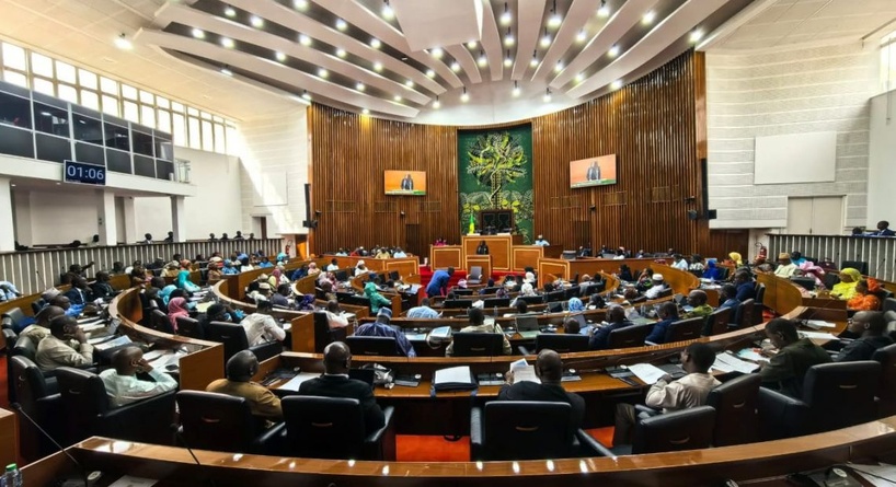 Assemblée nationale : les députés convoqués en urgence ce lundi 15 septembre pour l’examen de trois projets de loi Assemblée nationale : les députés convoqués en urgence ce lundi 15 septembre pour l’examen de trois projets de loi