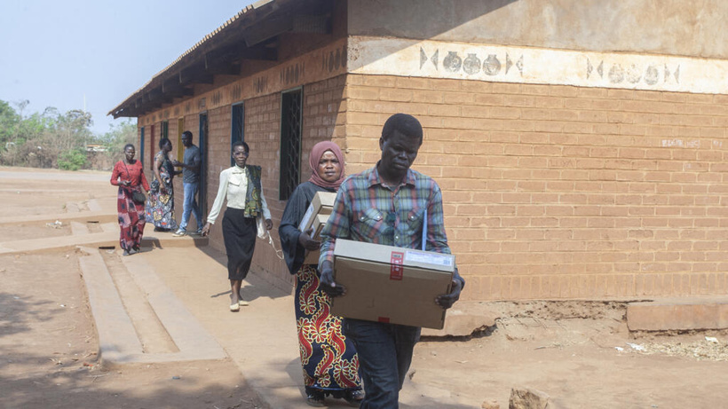 Malawi: le chef de l'État sortant Lazarus Chakwera et 16 autres candidats s'affrontent pour la présidentielle