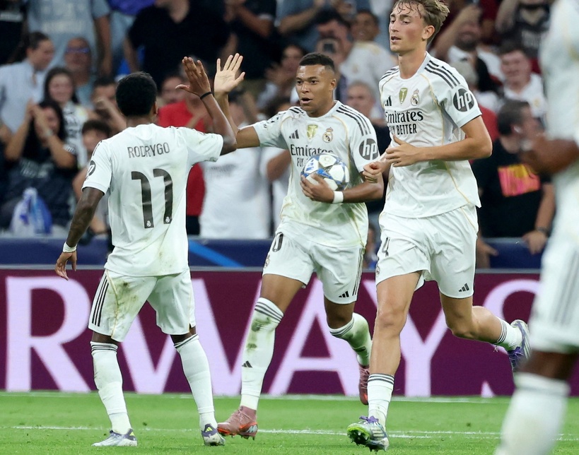 Ligue des Champions : le Real Madrid s’impose face à l'OM grâce à deux penalties de Mbappé Ligue des Champions : le Real Madrid s’impose face à l'OM grâce à deux penalties de Mbappé