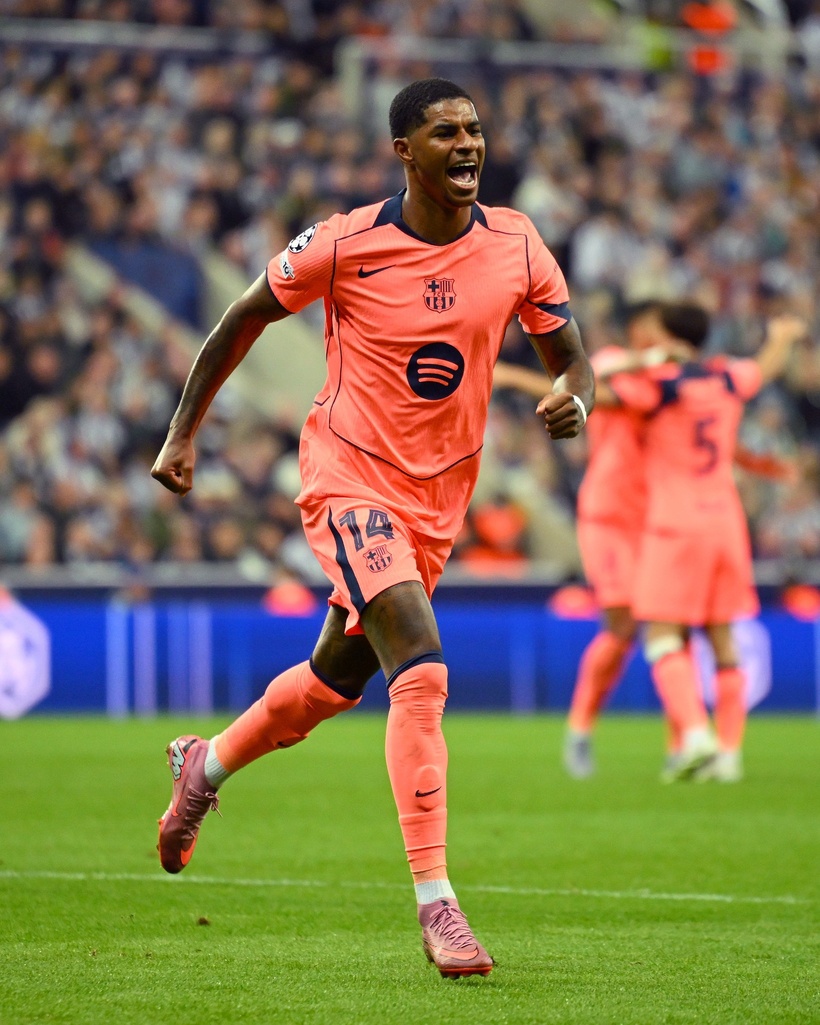 Ligue des Champions : le FC Barcelone bat Newcastle grâce au doublé de Rahsford Ligue des Champions : le FC Barcelone bat Newcastle grâce au doublé de Rahsford