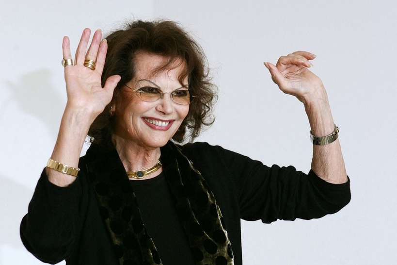 Mort de Claudia Cardinale : « Muse des plus grands, elle incarna avec éclat la liberté, la force et l’élégance »
