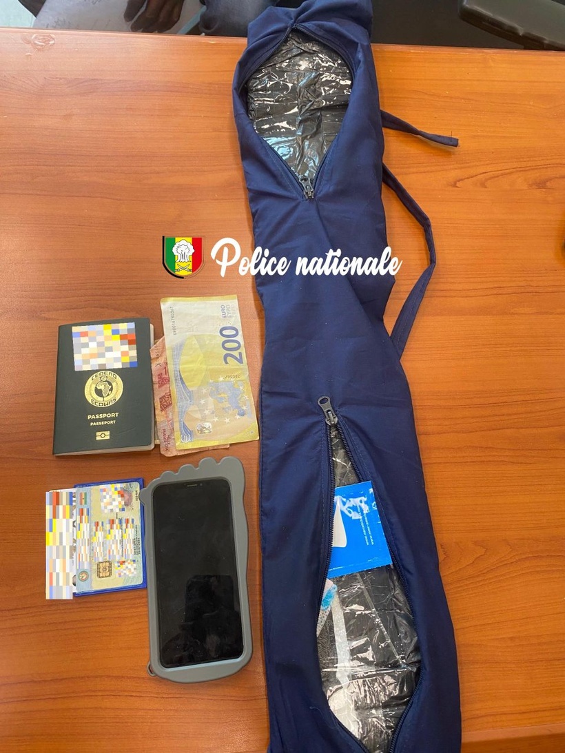 Trafic de drogue : une mule en partance de Praia interceptée à l’aéroport avec un kilo de cocaïne Trafic de drogue : une mule en partance de Praia interceptée à l’aéroport avec un kilo de cocaïne