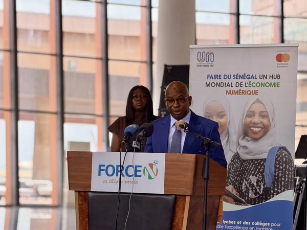 Sénégal : lancement d’un programme national de formation au numérique et à l’IA pour les enseignants