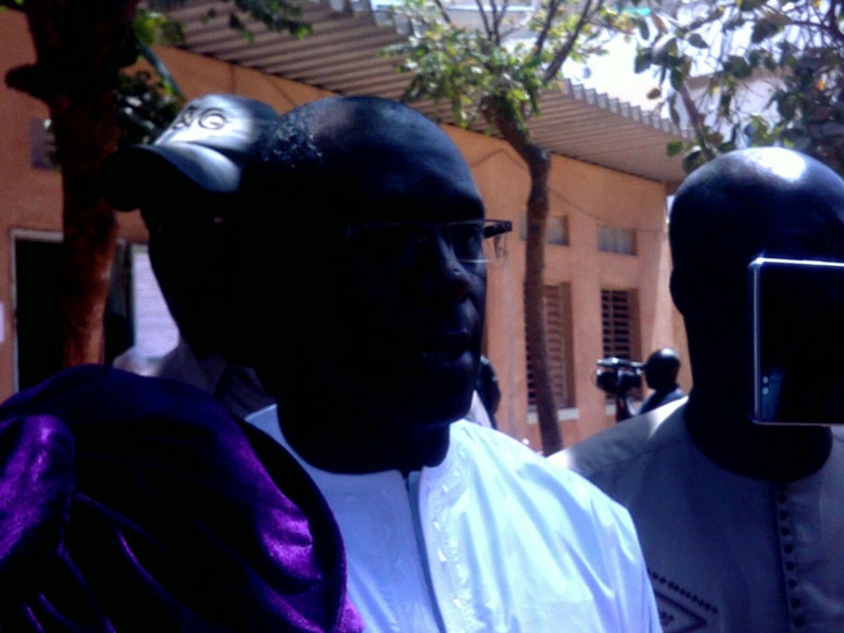 Référendum - Yoff: Abdoulaye Diouf Sarr parle de "grande victoire de la démocratie" Référendum - Yoff: Abdoulaye Diouf Sarr parle de "grande victoire de la démocratie"