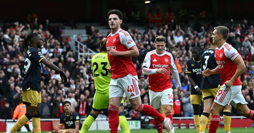 Premier League : Arsenal bat West Ham de Malick Diouf, Man United s’impose face à Sunderland 