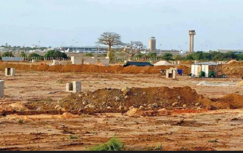 Litige foncier à Ndiakhirate : les héritiers Ndiagne Faye accusent le maire, qui dément toute irrégularité Litige foncier à Ndiakhirate : les héritiers Ndiagne Faye accusent le maire, qui dément toute irrégularité