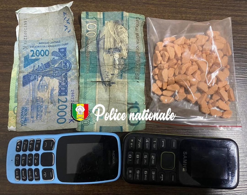 Trafic d’ecstasy à Dakar : un individu arrêté avec 100 pilules à Yoff Trafic d’ecstasy à Dakar : un individu arrêté avec 100 pilules à Yoff