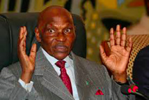 Urgent: Me Abdoulaye Wade défie le Président Macky Sall et annonce son retour. Urgent: Me Abdoulaye Wade défie le Président Macky Sall et annonce son retour.