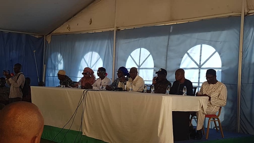 Le Front syndical brandit la menace de grève et dénonce l'inertie du gouvernement sur le pacte de stabilité Le Front syndical brandit la menace de grève et dénonce l'inertie du gouvernement sur le pacte de stabilité