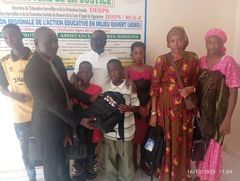 Rentrée des classes à Kolda : 110 enfants vulnérables reçoivent des kits scolaires d’une valeur de plus de 2 millions de FCFA Rentrée des classes à Kolda : 110 enfants vulnérables reçoivent des kits scolaires d’une valeur de plus de 2 millions de FCFA