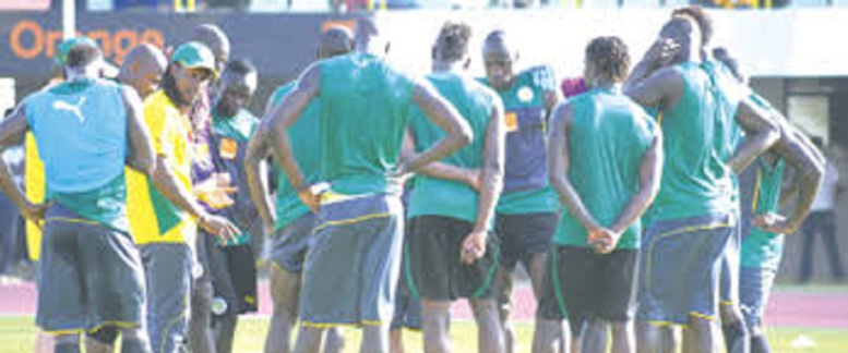 Sénégal 2 - 0 Niger: les "Lions" assurent avant le déplacement à Niamey Sénégal 2 - 0 Niger: les "Lions" assurent avant le déplacement à Niamey