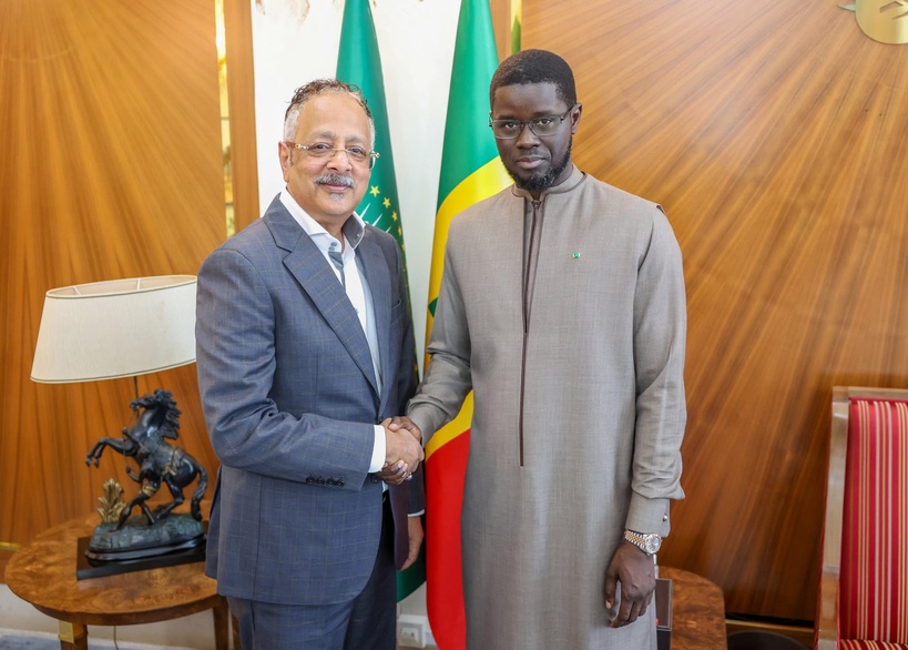 Bassirou Diomaye Faye reçoit le PDG du groupe Sudatel Telecom Bassirou Diomaye Faye reçoit le PDG du groupe Sudatel Telecom