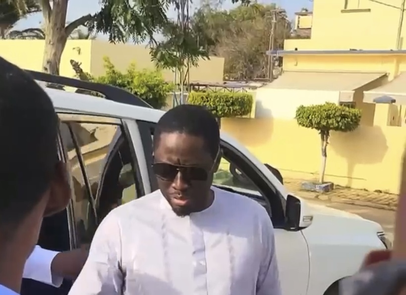 Garde à vue de Pape Malick Ndour : L’APR dénonce la « prise d’otage » de Pape Malick Ndour Garde à vue de Pape Malick Ndour : L’APR dénonce la « prise d’otage » de Pape Malick Ndour