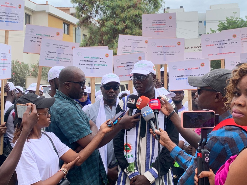 Sit-in : les éducateurs spécialisés au ministère de la Justice exigent l'amélioration de leurs conditions de travail