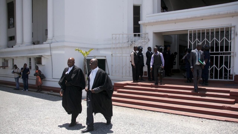 Ghana: un nouveau groupe de migrants ouest-africains expulsés des États-Unis en transit à Accra Ghana: un nouveau groupe de migrants ouest-africains expulsés des États-Unis en transit à Accra