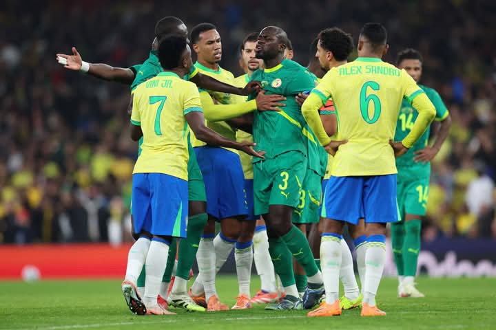 Amical : le Sénégal chute 2-0 face au Brésil, fin de 26 matchs d’invincibilité