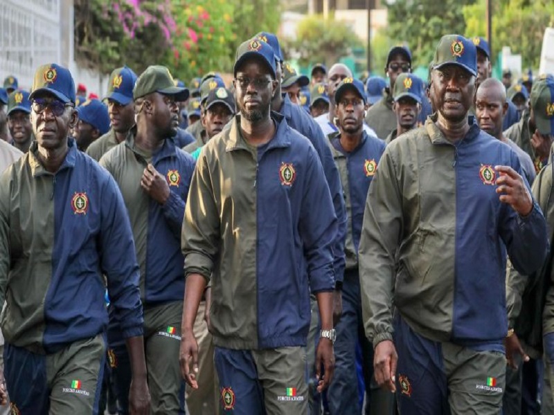 Randonnée pédestre : le Président Diomaye a marché aux côtés des Forces armées ce dimanche
