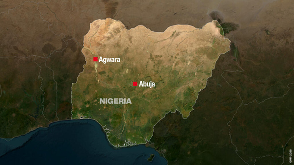 Nigeria: plus de 200 élèves et enseignants enlevés dans une école catholique du centre du pays Nigeria: plus de 200 élèves et enseignants enlevés dans une école catholique du centre du pays