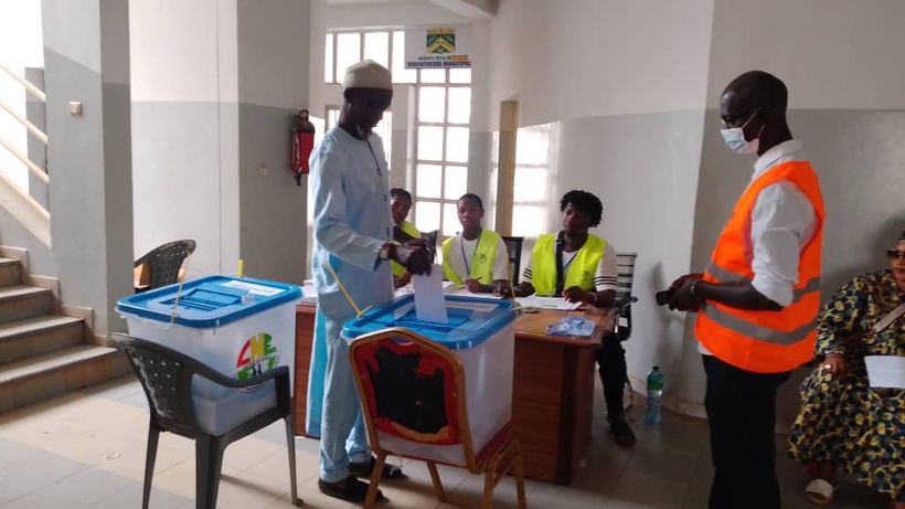 Élections générales en Guinée-Bissau : forte affluence à la mairie de Kolda où 1300 électeurs sont inscrits Élections générales en Guinée-Bissau : forte affluence à la mairie de Kolda où 1300 électeurs sont inscrits
