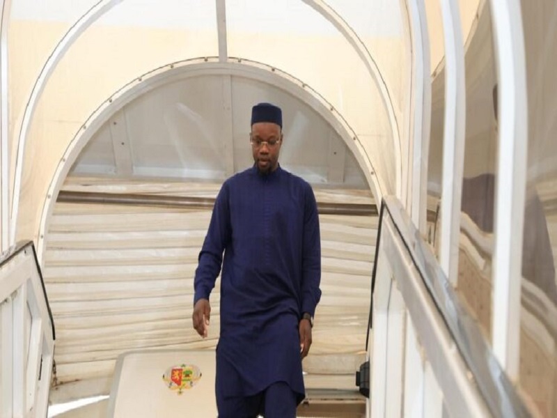 Abu Dhabi : Ousmane Sonko de retour au Sénégal après un voyage discret