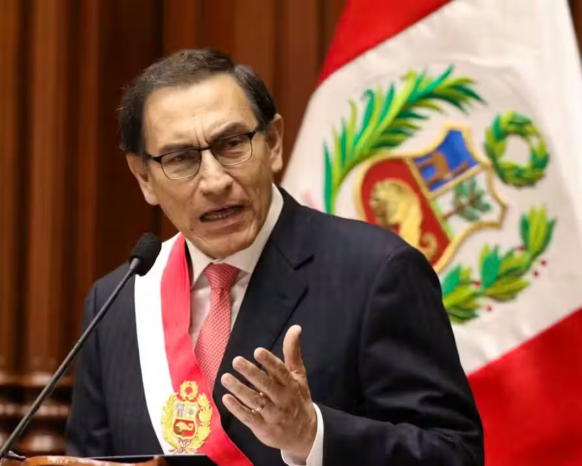 Pérou: l'ex-président Martin Vizcarra condamné à 14 ans de prison pour corruption Pérou: l'ex-président Martin Vizcarra condamné à 14 ans de prison pour corruption