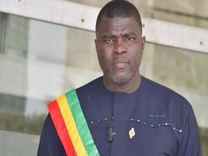 Hôtel Radisson de Diamniadio : le ministre dénonce un « grand scandale » et des clauses contraignantes