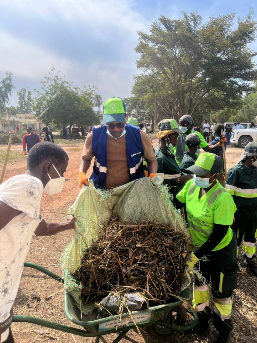 Assainissement au Centre hospitalier régional de Kolda : un sursaut citoyen pour un cadre plus sain Assainissement au Centre hospitalier régional de Kolda : un sursaut citoyen pour un cadre plus sain