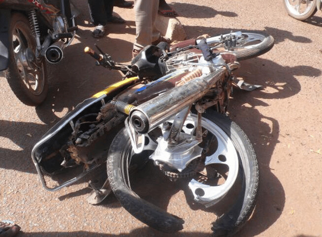 Drame à Cambérène : deux motocyclistes tués après avoir percuté le terre-plein central du pont 