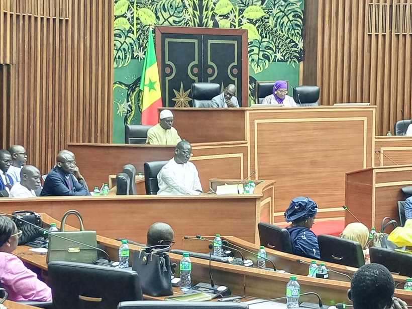 Assemblée nationale : le budget 2026 du ministère de l’Environnement augmente de plus de 67 milliards FCFA Assemblée nationale : le budget 2026 du ministère de l’Environnement augmente de plus de 67 milliards FCFA