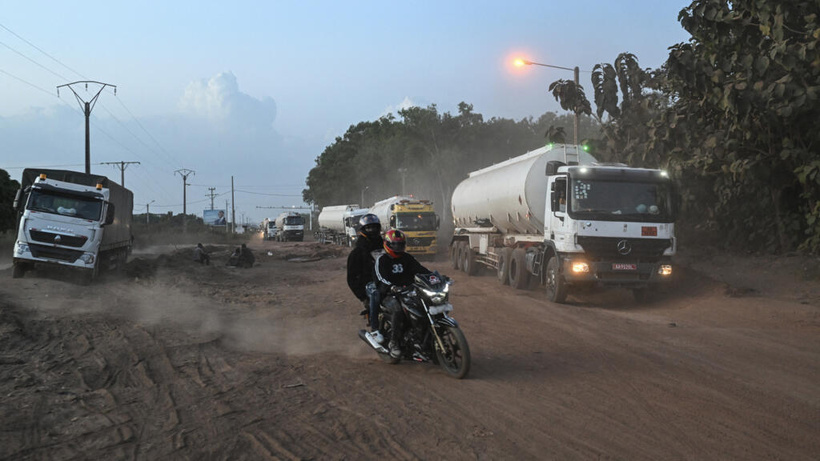 Mali: reprise des attaques contre les livraisons de carburant, un convoi de camions-citernes incendié dans le sud Mali: reprise des attaques contre les livraisons de carburant, un convoi de camions-citernes incendié dans le sud