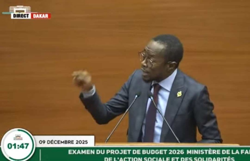 Clash à l’hémicycle : Abdou Mbow accuse la ministre Maimouna Dièye de distribution illégale de fonds publics Clash à l’hémicycle : Abdou Mbow accuse la ministre Maimouna Dièye de distribution illégale de fonds publics