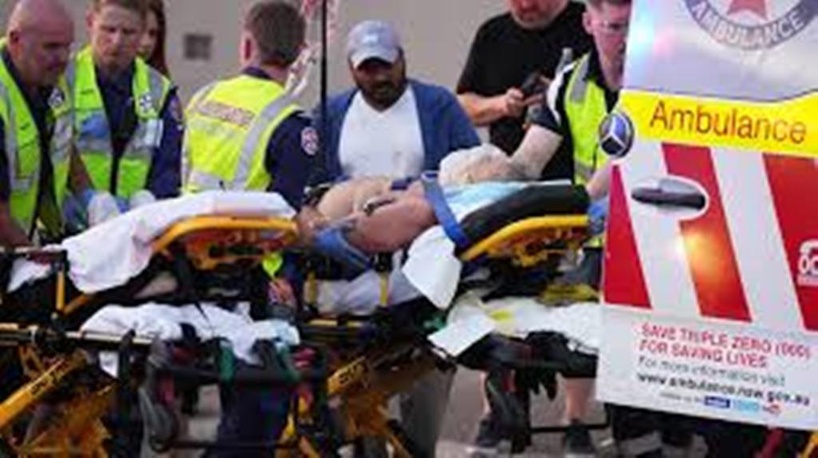 Australie: au moins dix morts dans une fusillade sur la plage de Bondi à Sydney Australie: au moins dix morts dans une fusillade sur la plage de Bondi à Sydney