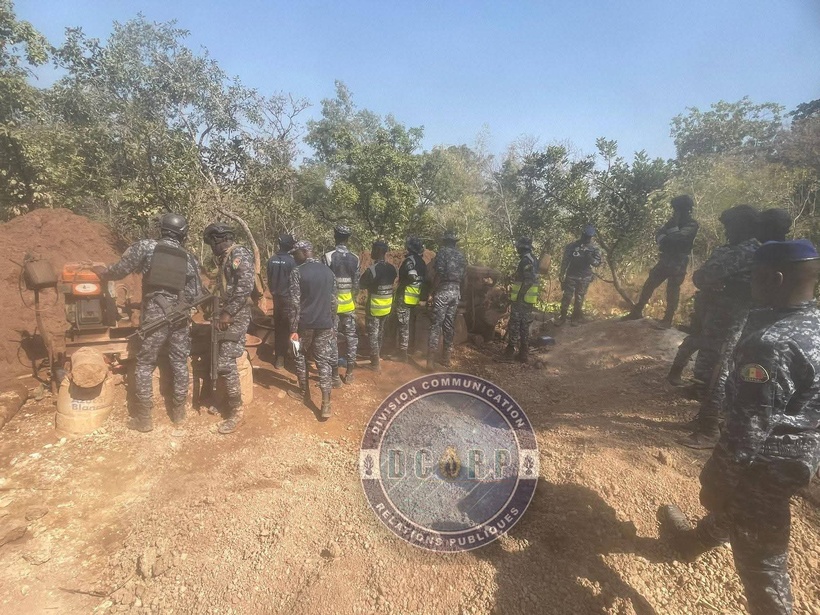 Kédougou : 699 personnes interpelées et des mines clandestines démantelées Kédougou : 699 personnes interpelées et des mines clandestines démantelées